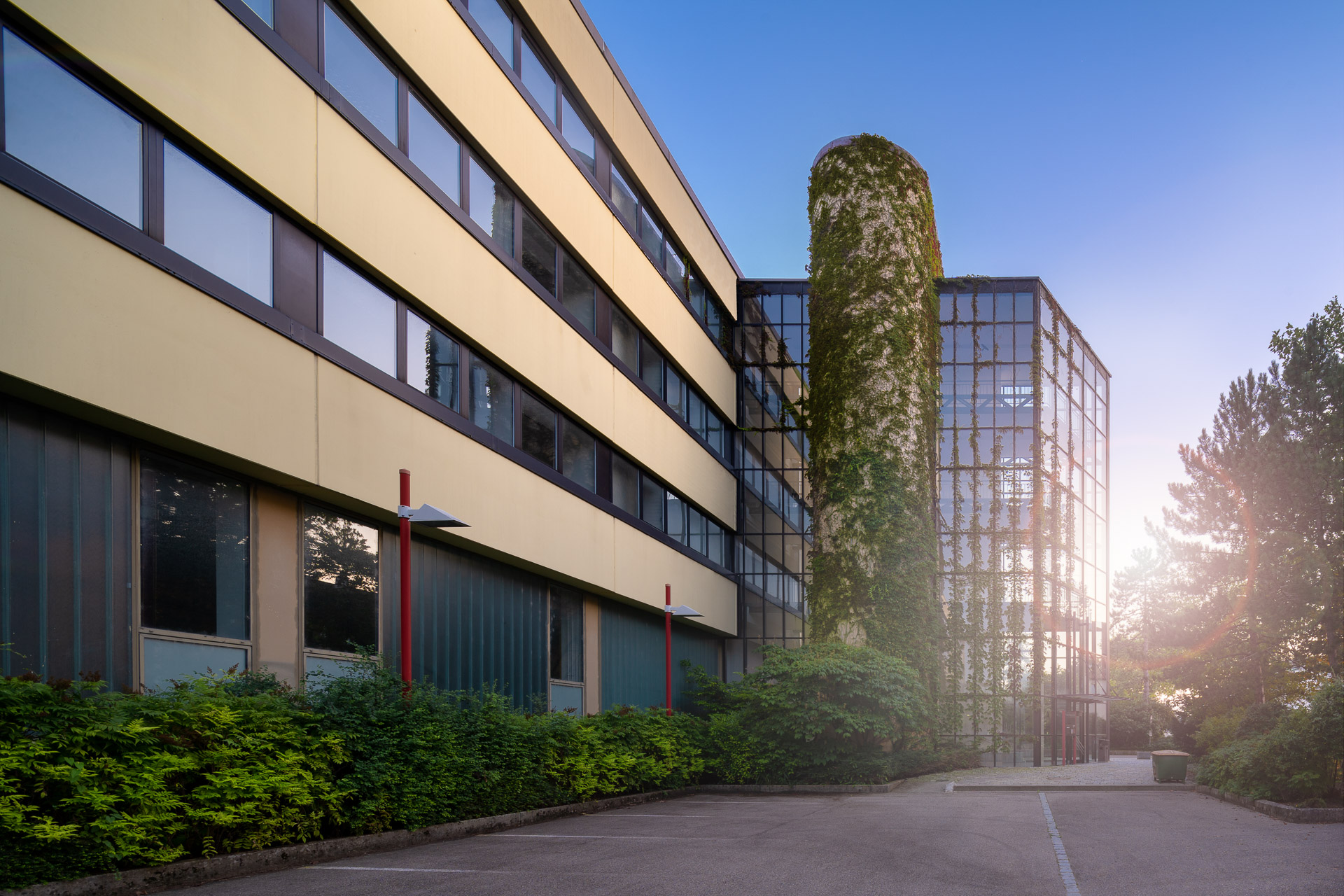 Sonnenuntergang in einem Architekturfoto